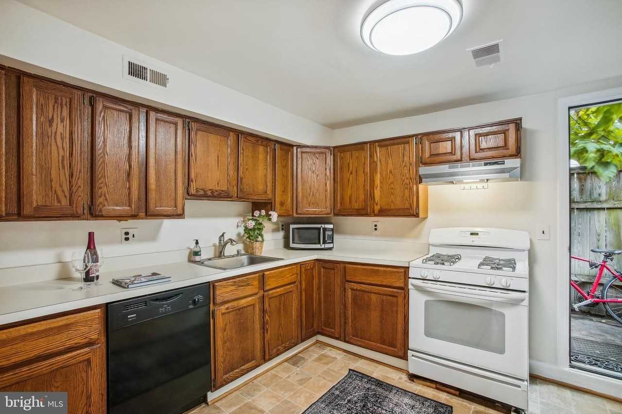 331 N Patrick St - Photo 6 of 19