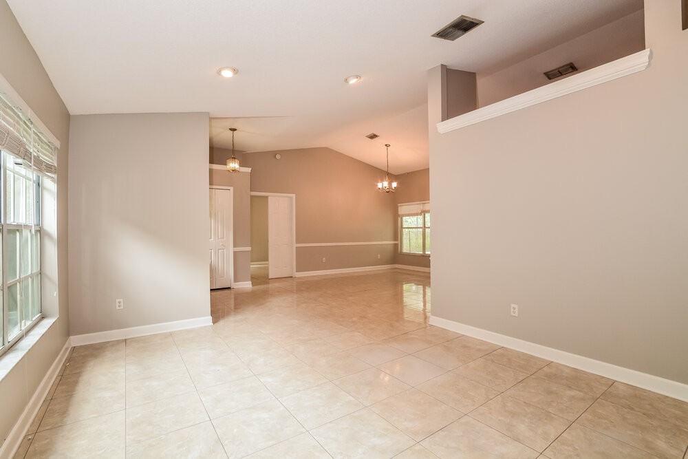 104 W Frederick Ave - Photo 4 of 16