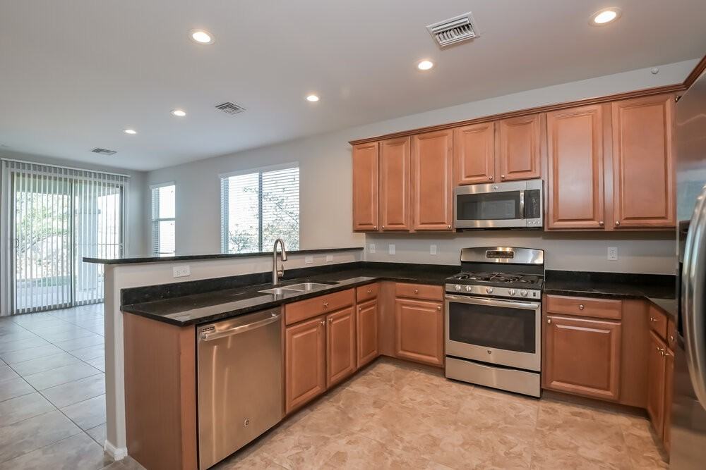 7422 S Salt Water Dr - Photo 6 of 15