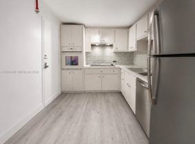 400 Kings Point Dr #811 - Photo 1 of 1