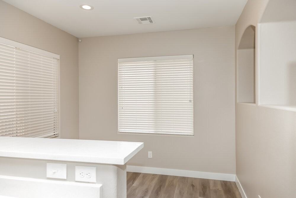 5864 Cape Hatteras Ct - Photo 6 of 17