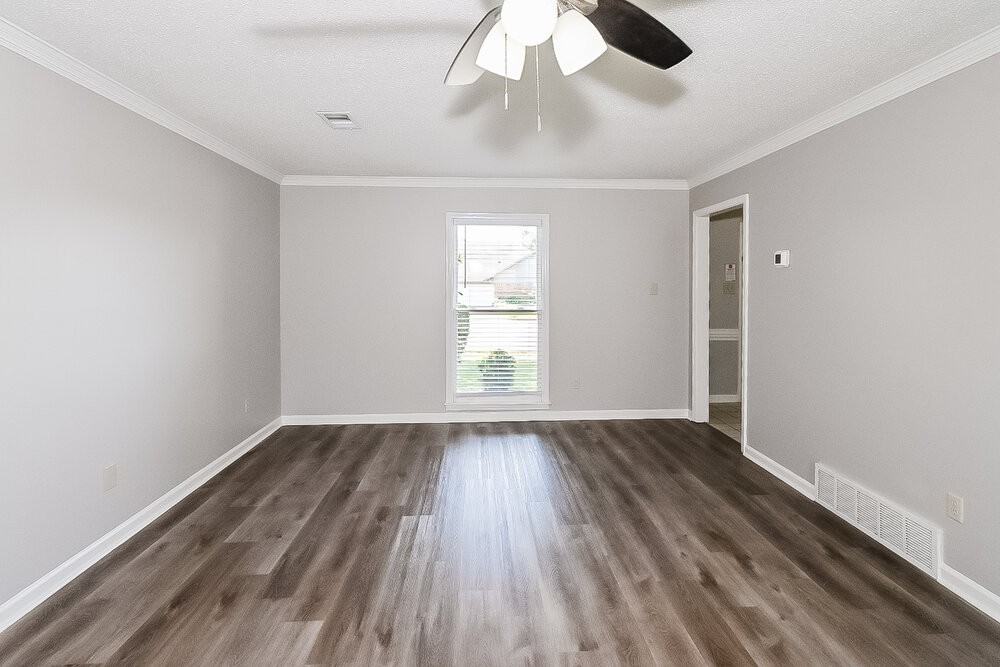 8720 Bazemore Rd - Photo 4 of 17