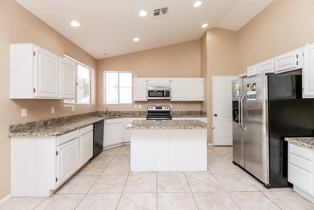 1907 W Pinon Ct - Photo 6 of 14