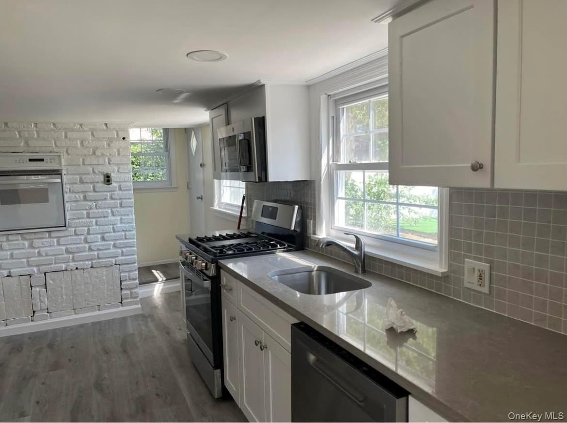 1539 Park Ave - Photo 5 of 16