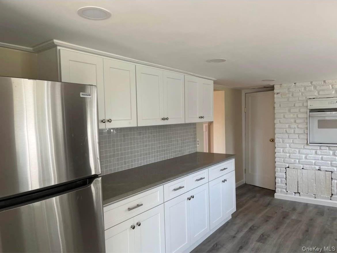 1539 Park Ave - Photo 6 of 16