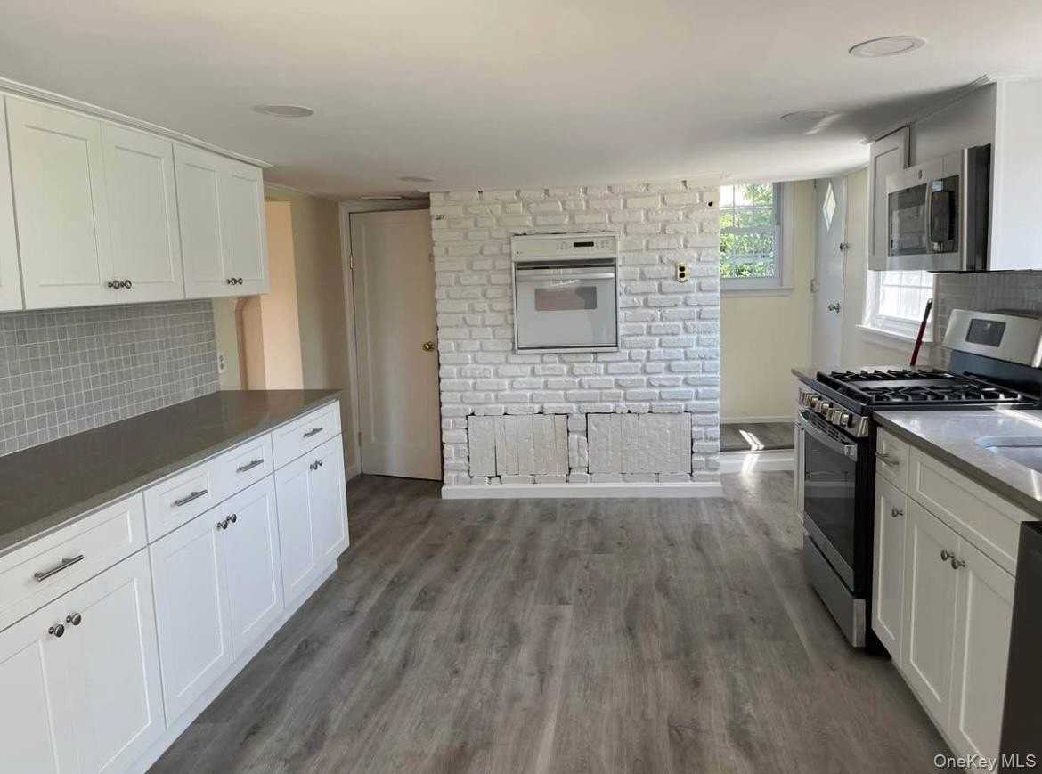 1539 Park Ave - Photo 7 of 16