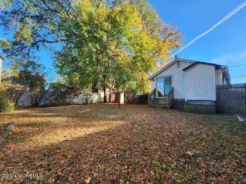 43 Shoreland Ter - Photo 2 of 21