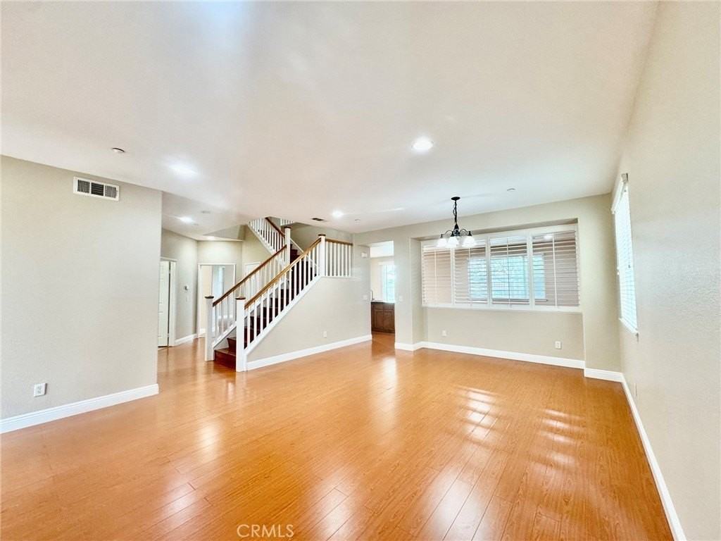 6076 Brookside Way - Photo 4 of 32