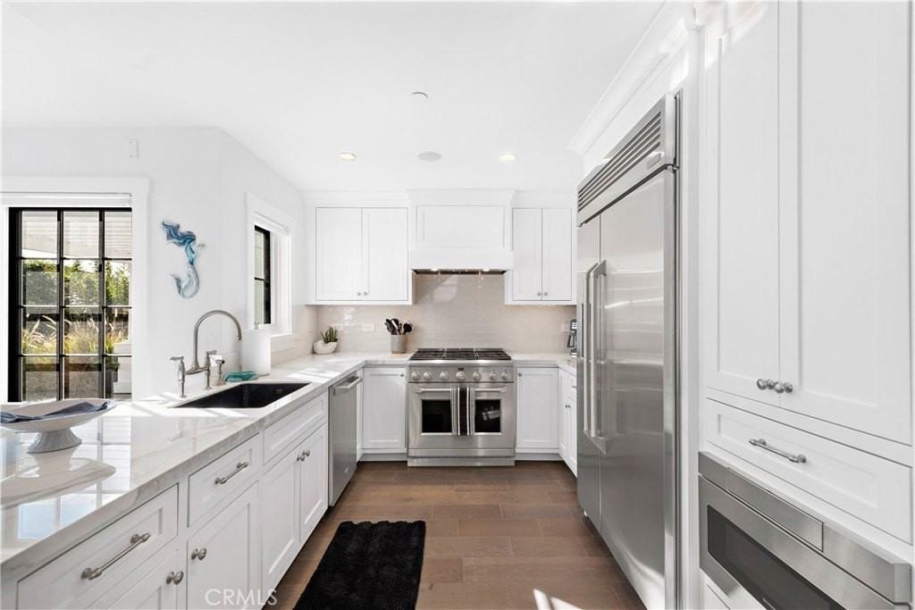 156 Pearl St - Photo 7 of 31