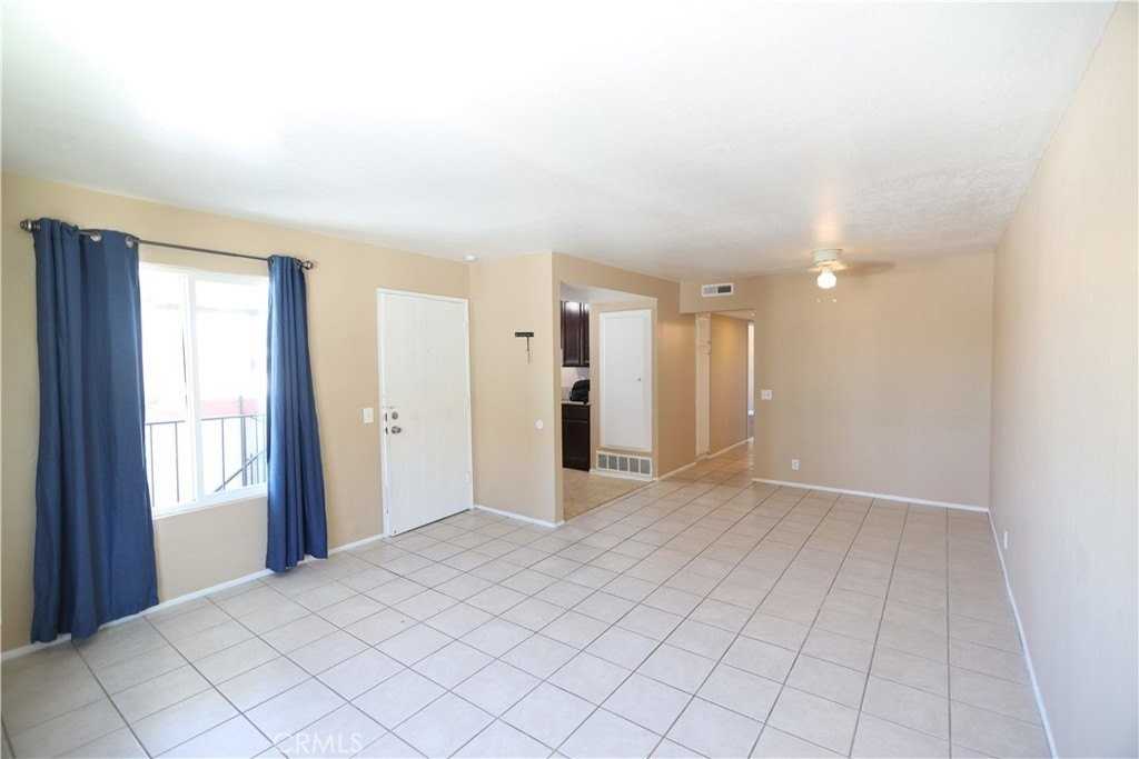 2125 Rocky View Rd - Photo 3 of 9