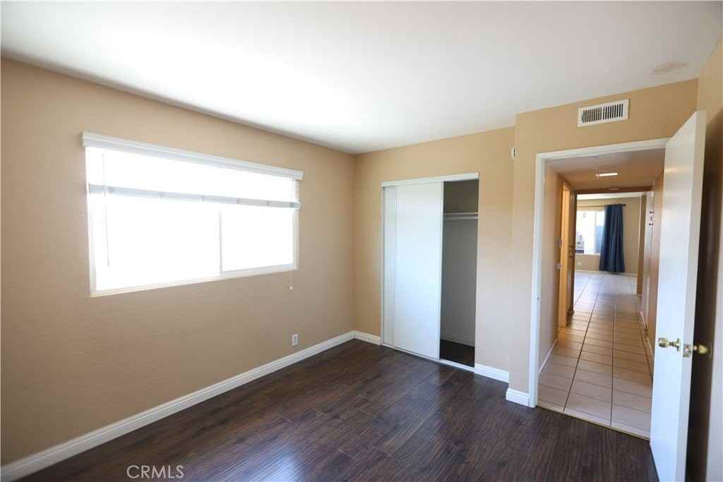 2125 Rocky View Rd - Photo 4 of 9