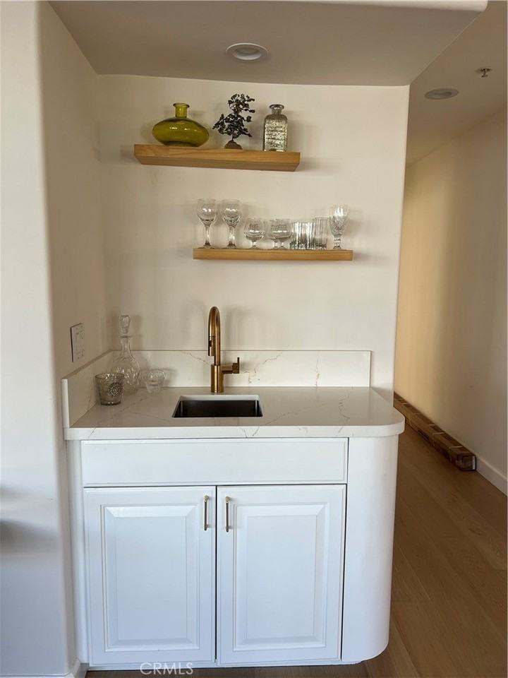 1817 Selby Ave #205 - Photo 7 of 17
