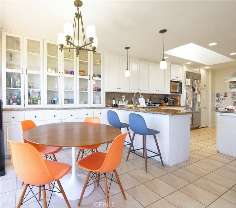345 Palos Verdes Dr W - Photo 5 of 27