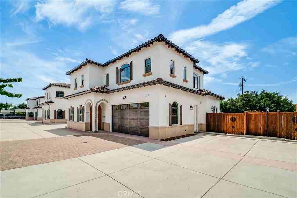 2709 Cogswell Rd #C - Photo 3 of 28
