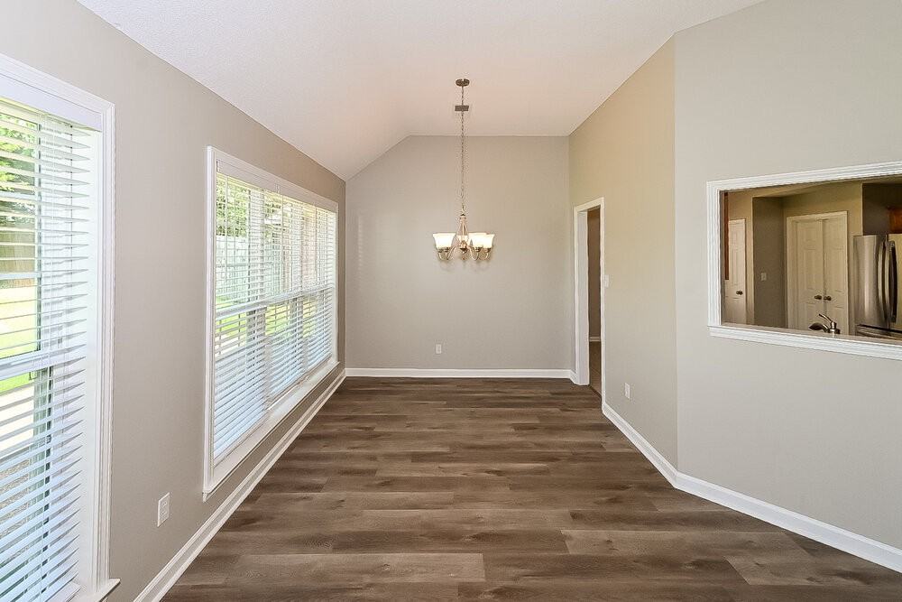 7753 Meadow Ridge Ln - Photo 7 of 17