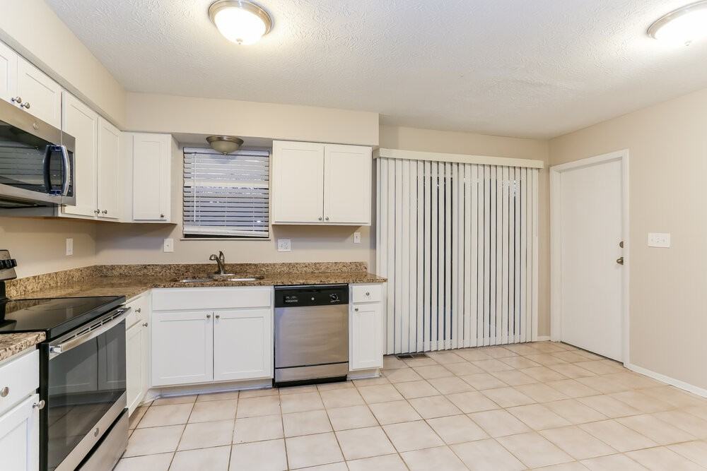 4865 Heaton Rd - Photo 7 of 18