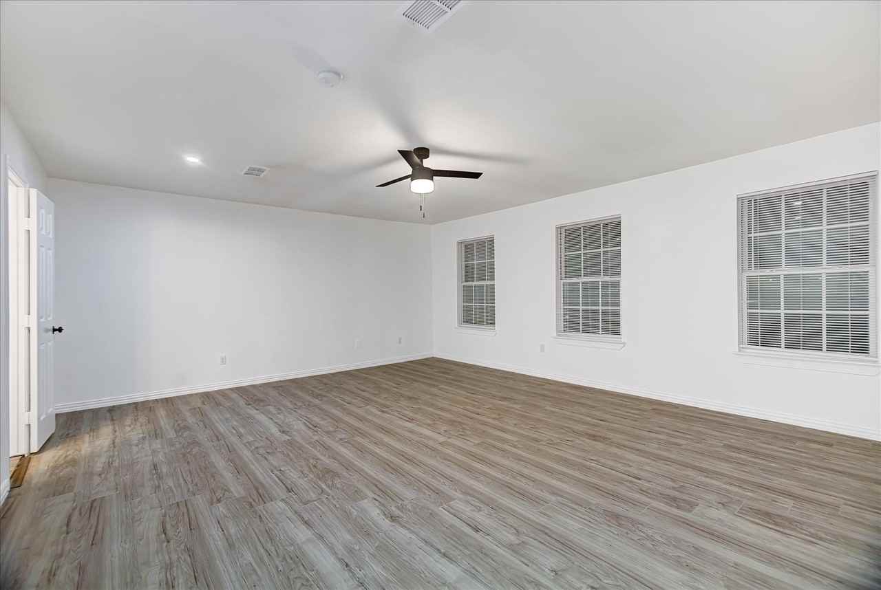 3107 Rendezvous Court - Photo 4 of 9