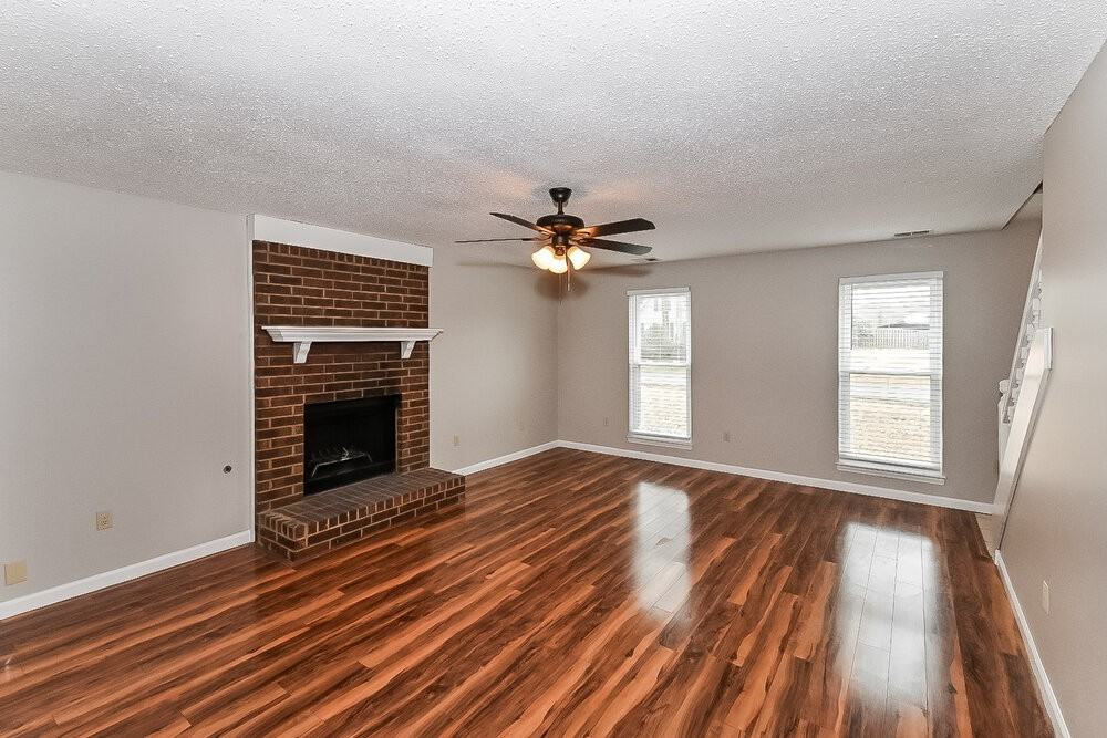 2780 White Oak Dr - Photo 4 of 17