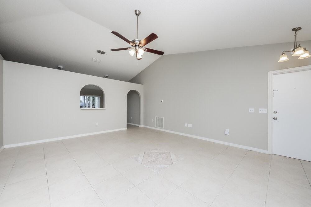 64 Bolton Ct - Photo 5 of 16