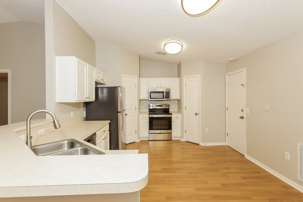 12932 Kings Lake Dr - Photo 6 of 16