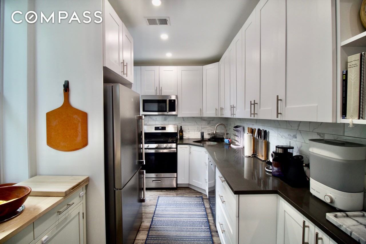 337 Clinton St #2 - Photo 3 of 24