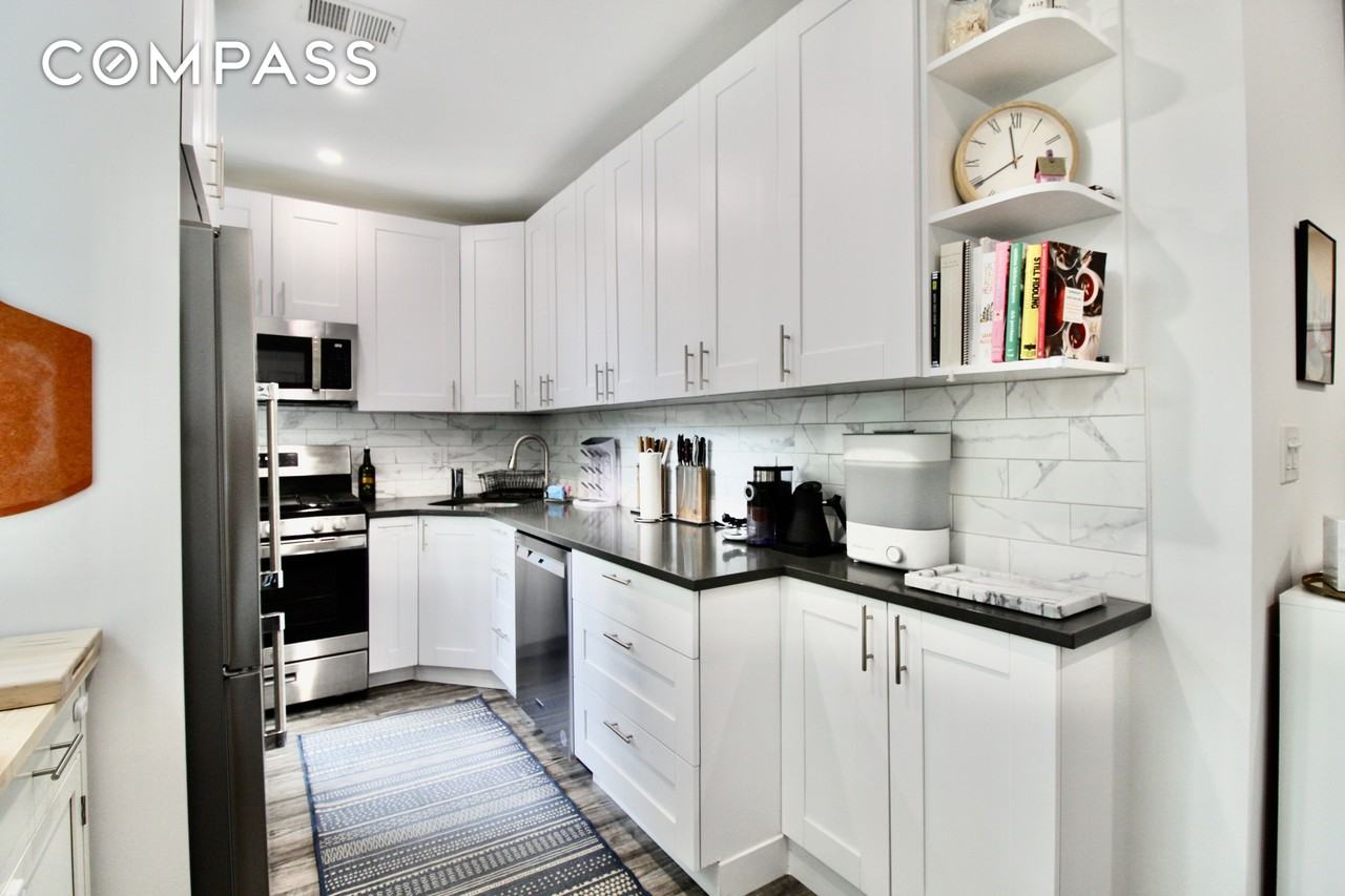 337 Clinton St #2 - Photo 5 of 24