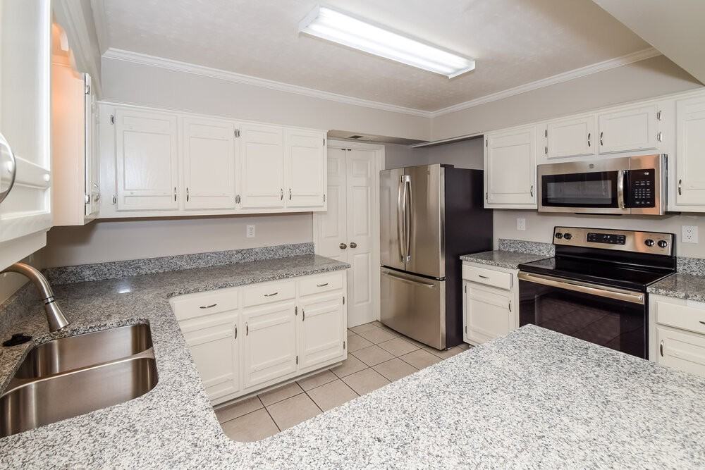 120 Shelley Renee Ln - Photo 6 of 17