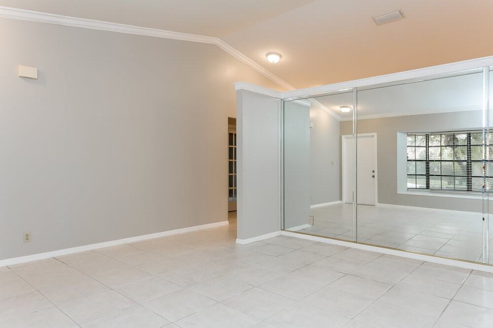 8623 Nw 47th Dr - Photo 4 of 15