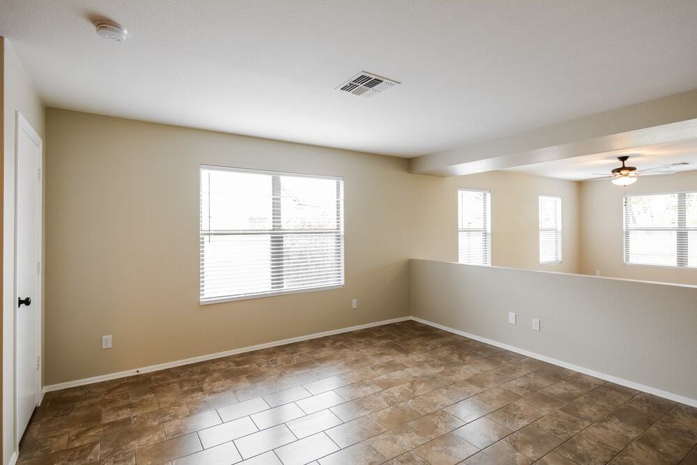 15331 W Cameron Cir - Photo 4 of 16