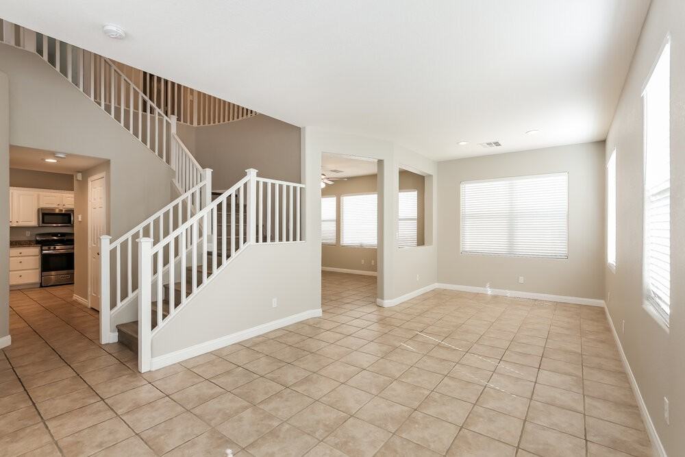 8573 Primula Ct - Photo 5 of 17