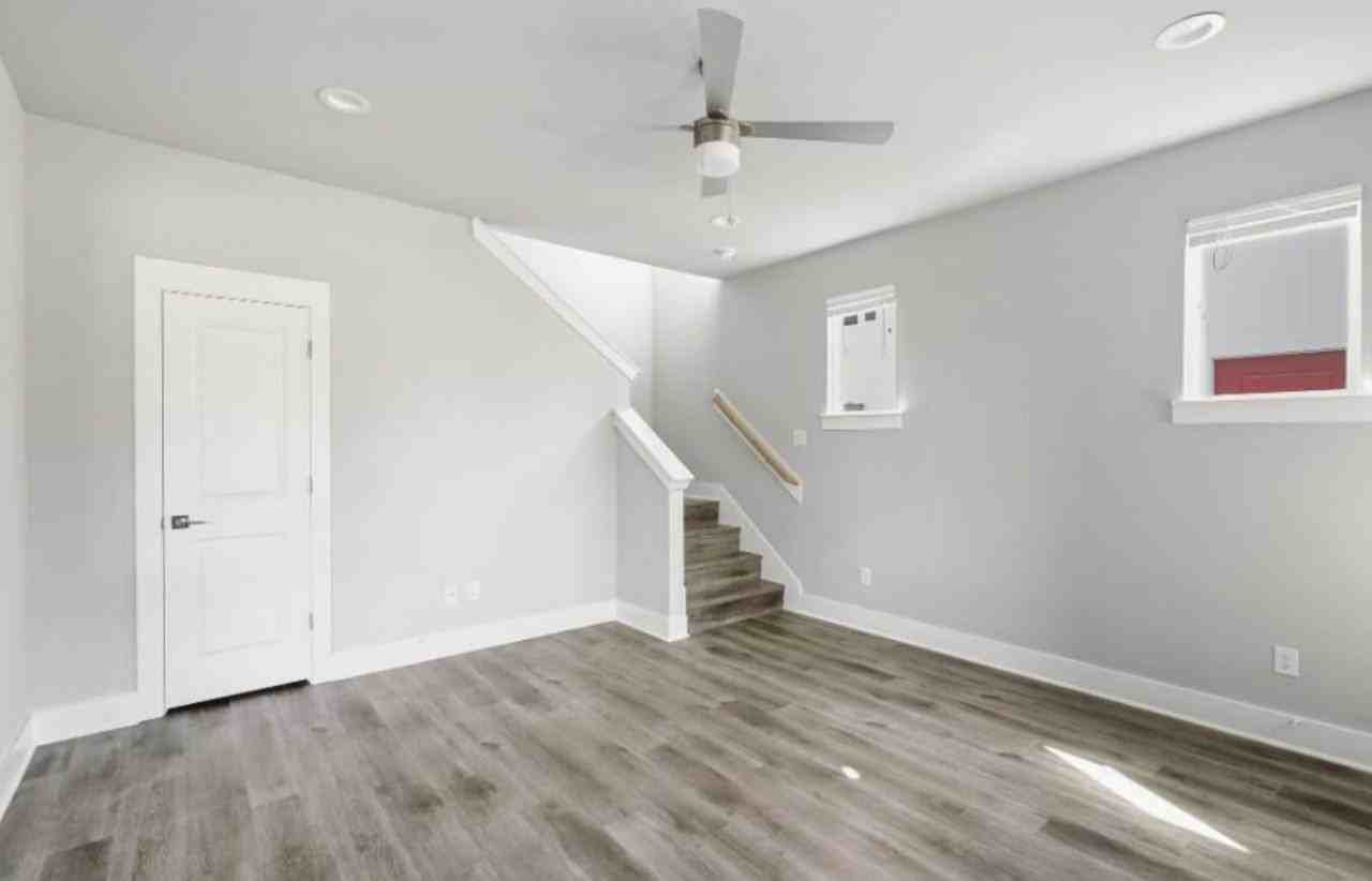 13588 Ella Boulevard - Photo 5 of 8