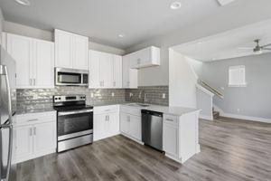 featured image of 13588 Ella Boulevard