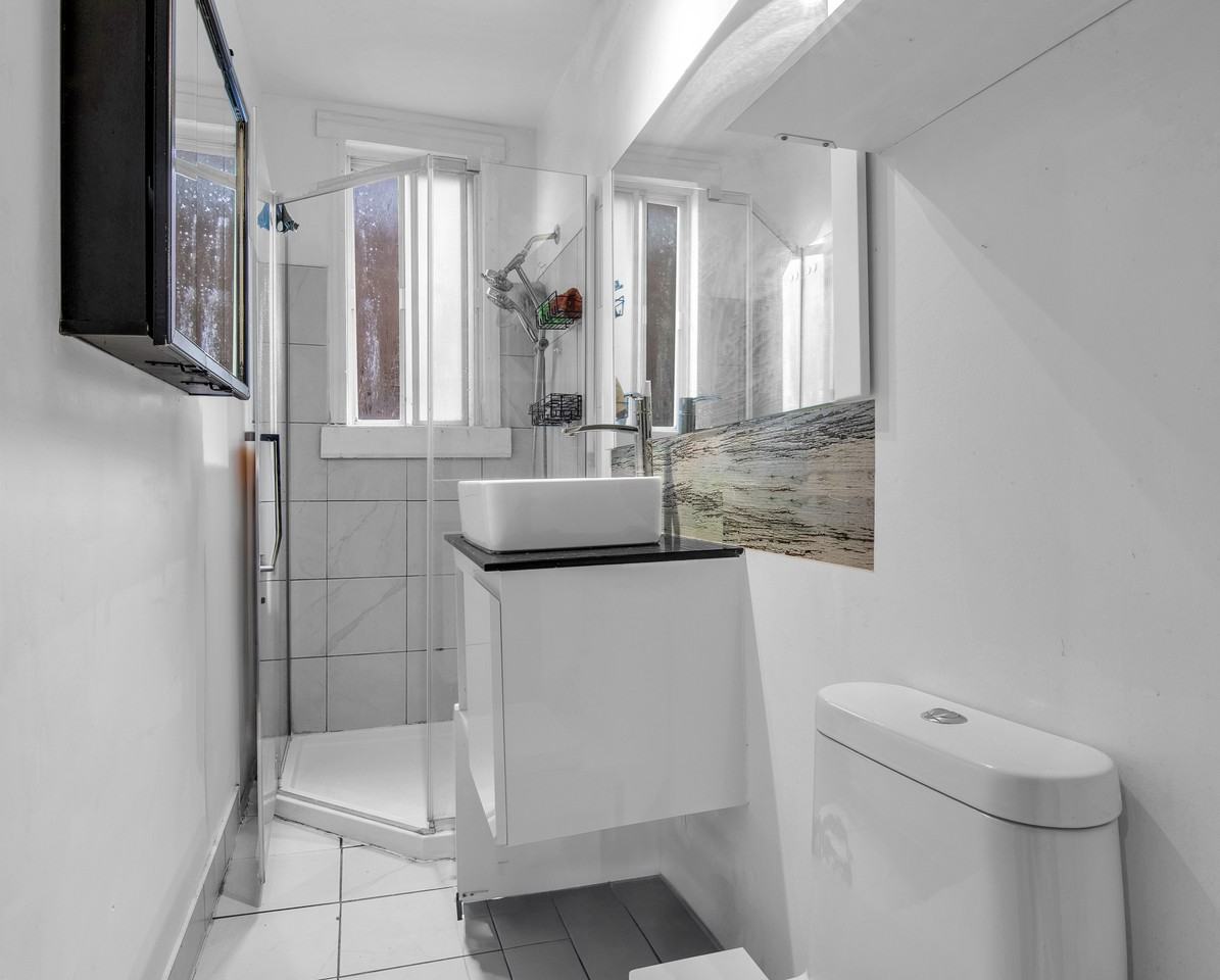 947 Rue Lacasse - Photo 2 of 10