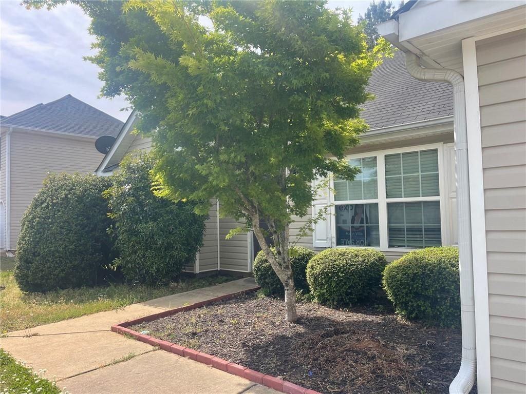 170 Millwheel Dr - Photo 2 of 32