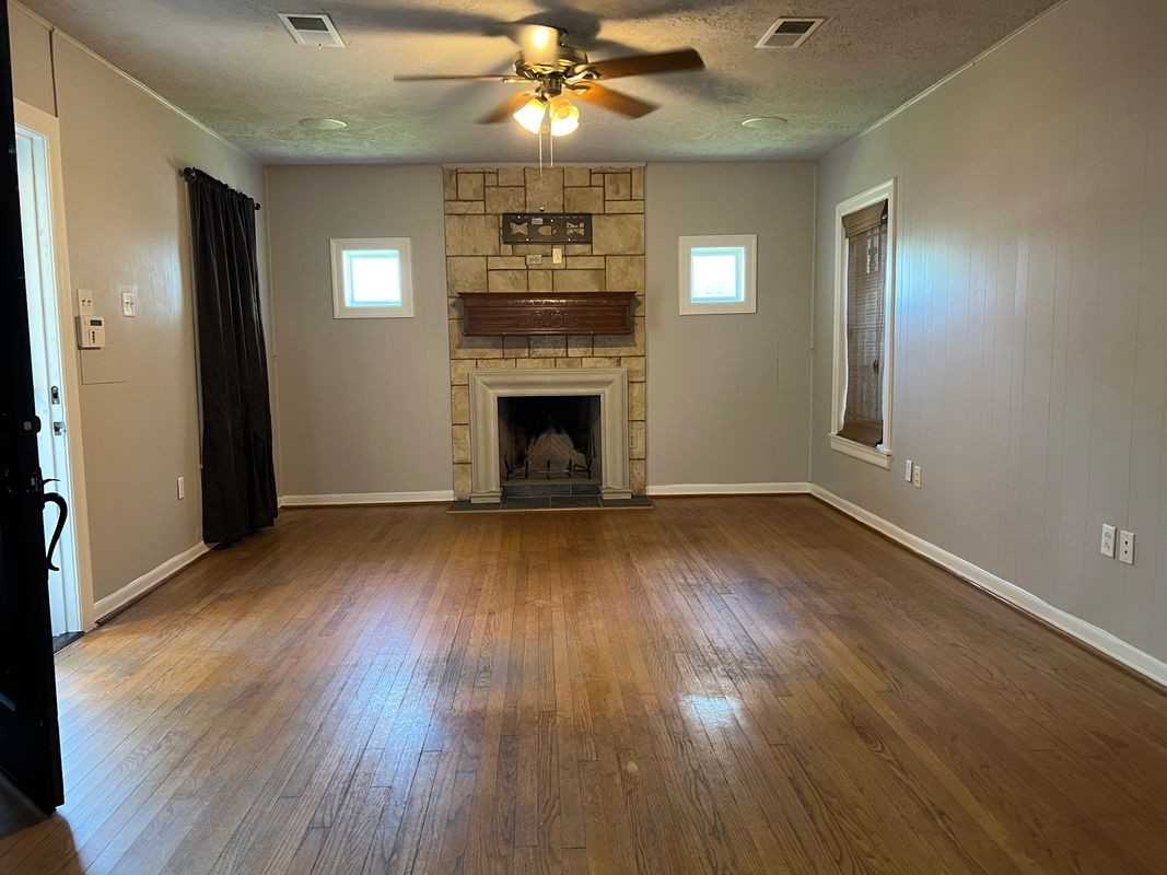 2015 Munger St - Photo 2 of 3