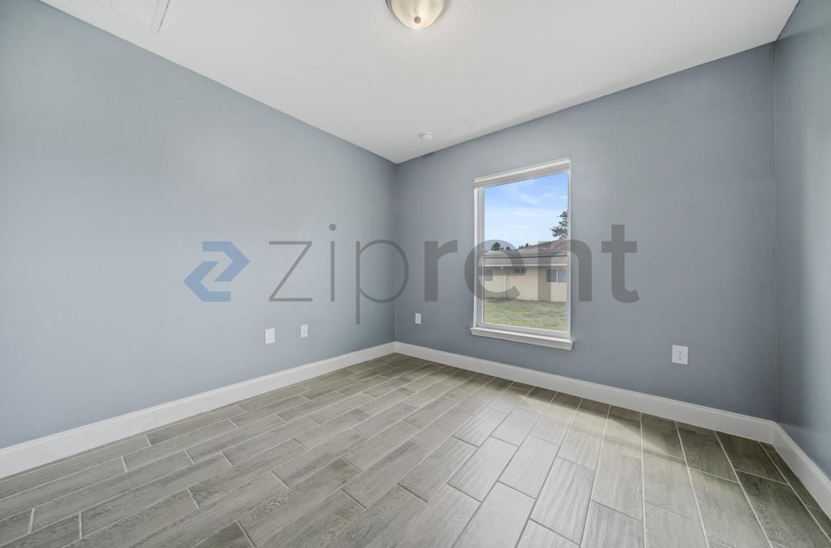 117 Pine Ln - Photo 4 of 16