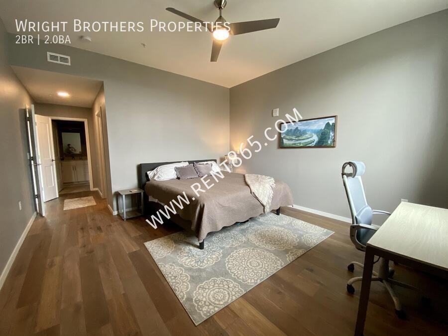 333 W Depot Ave #401 - Photo 4 of 12
