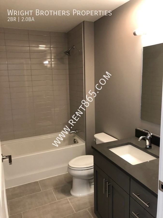 333 W Depot Ave #401 - Photo 5 of 12