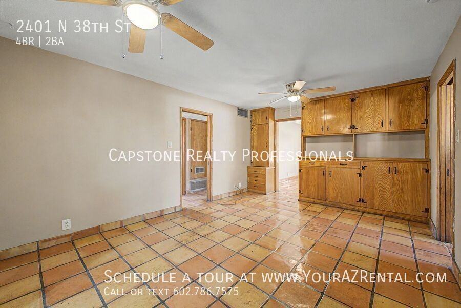 2401 N 38th St - Photo 4 of 22
