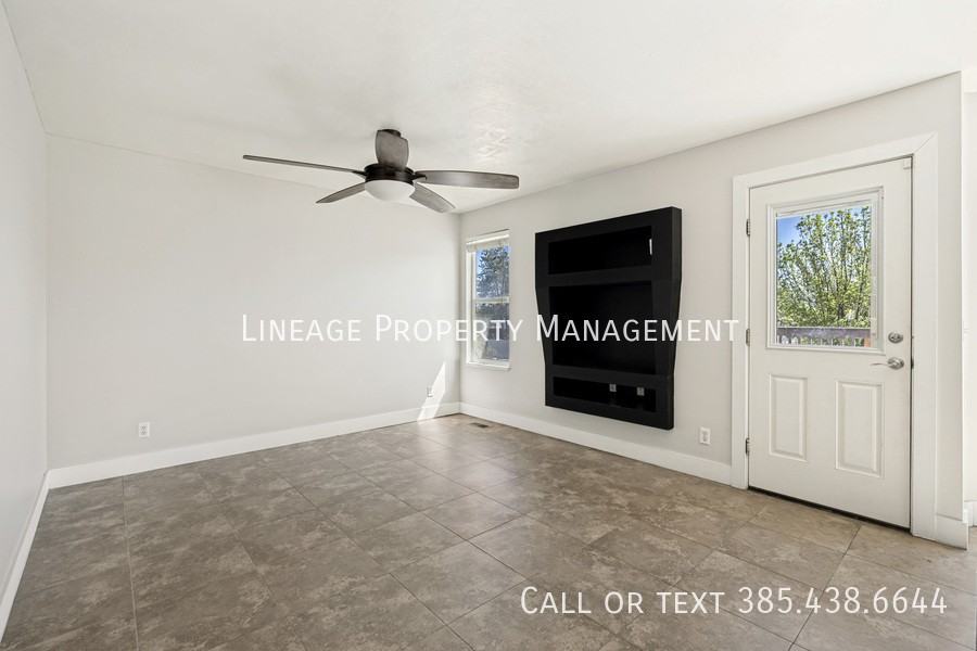 13863 S Kessler Peak Dr #A - Photo 5 of 20