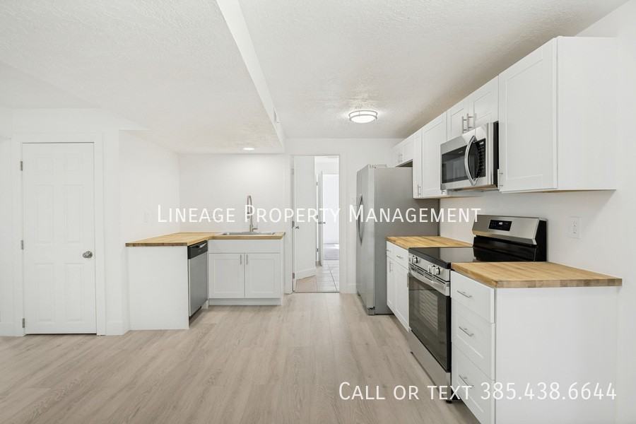 13863 S Kessler Peak Dr #B - Photo 3 of 19