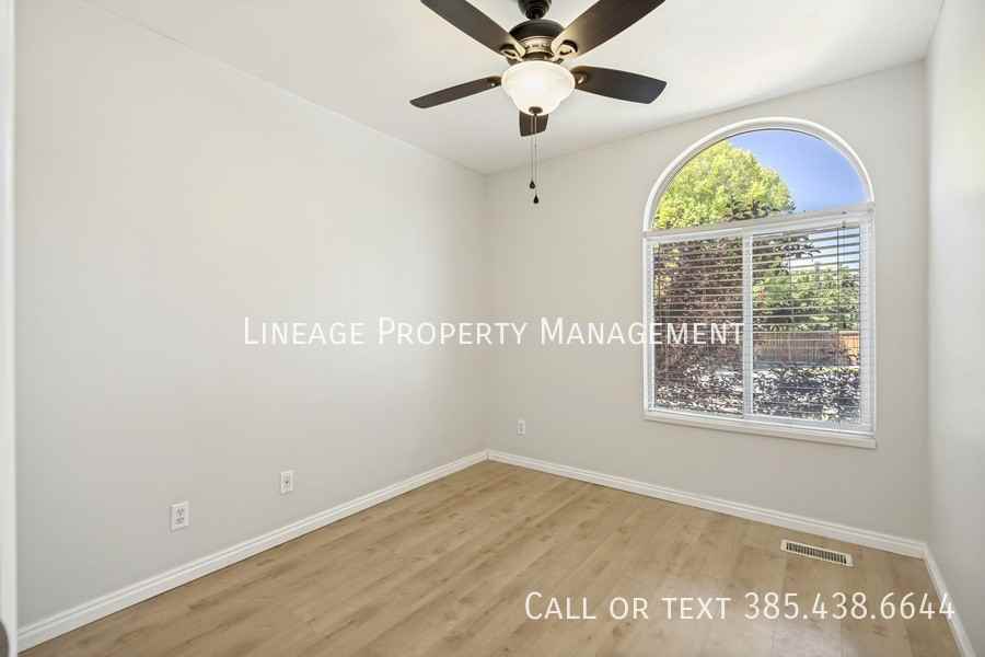 13863 S Kessler Peak Dr #B - Photo 4 of 19