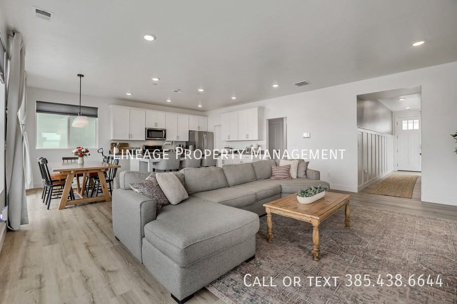 3056 S Shoreline Dr - Photo 5 of 18
