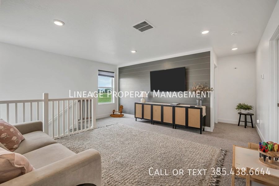3056 S Shoreline Dr - Photo 7 of 18