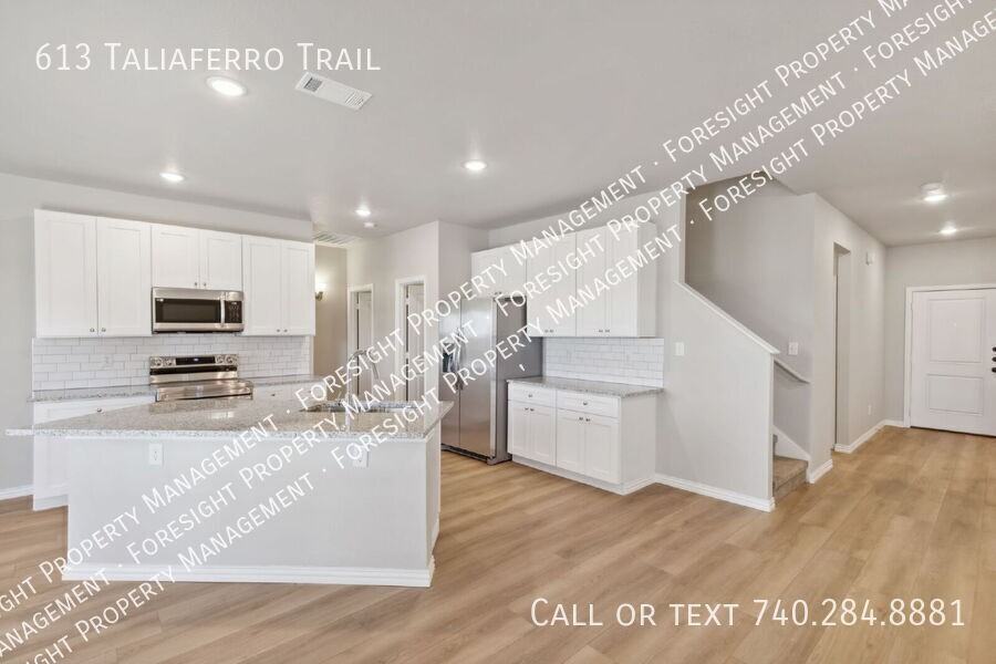 613 Taliaferro Trl - Photo 7 of 27