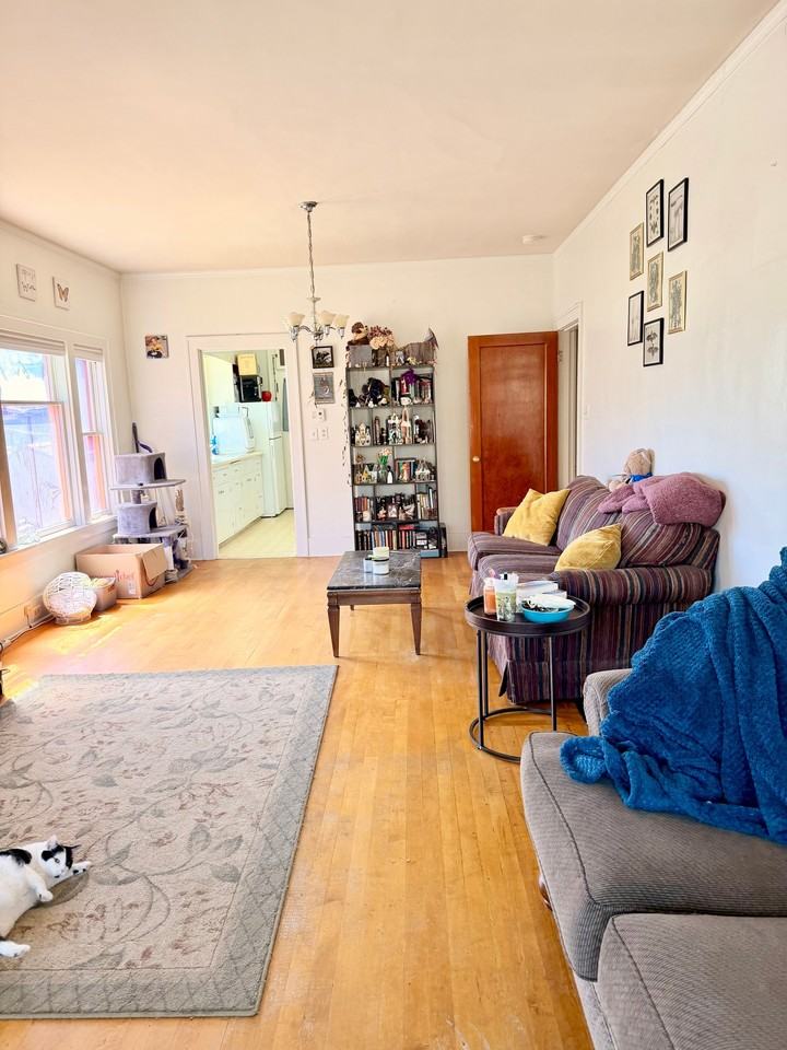 1014 W Park St - Photo 2 of 8