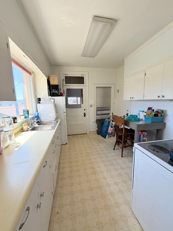 1014 W Park St - Photo 3 of 8