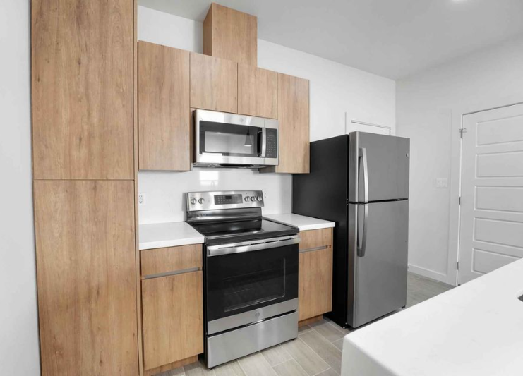 1402 W Platinum Dr #4 - Photo 5 of 16