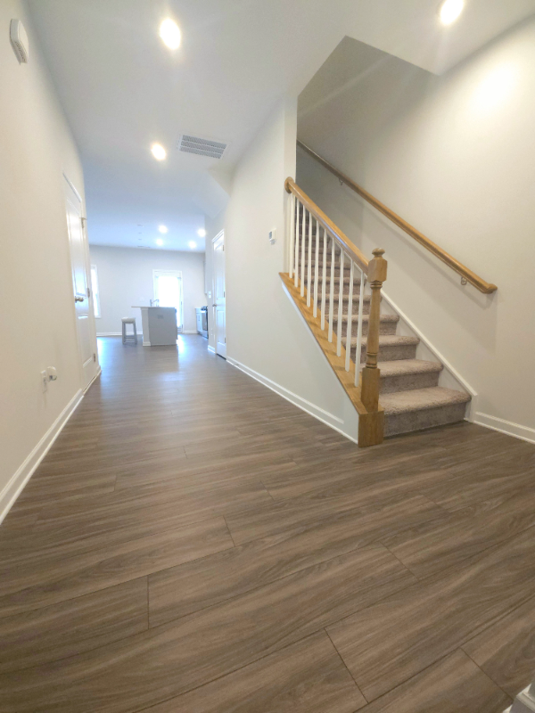 804 Oak Center Dr - Photo 2 of 23