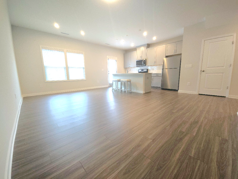 804 Oak Center Dr - Photo 5 of 23